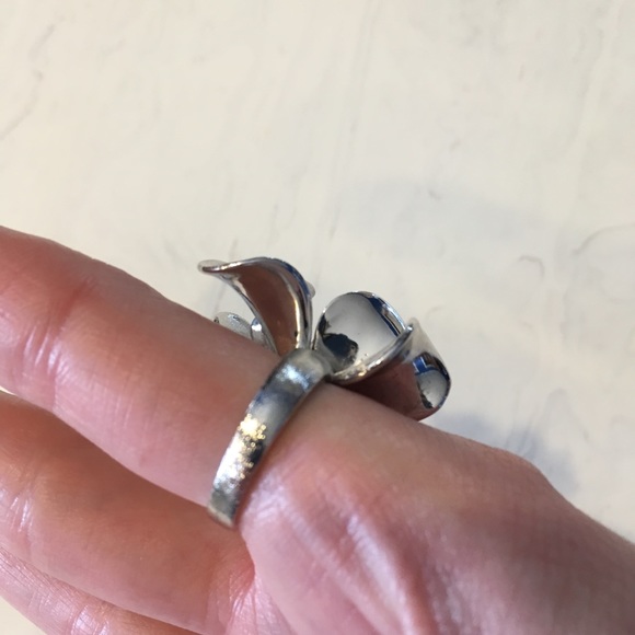 Premier Designs Magnolia Ring - Picture 3 of 8